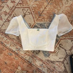 Dainty puffy sleeve crop top